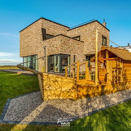 King Holiday home