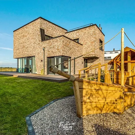 King Holiday home *